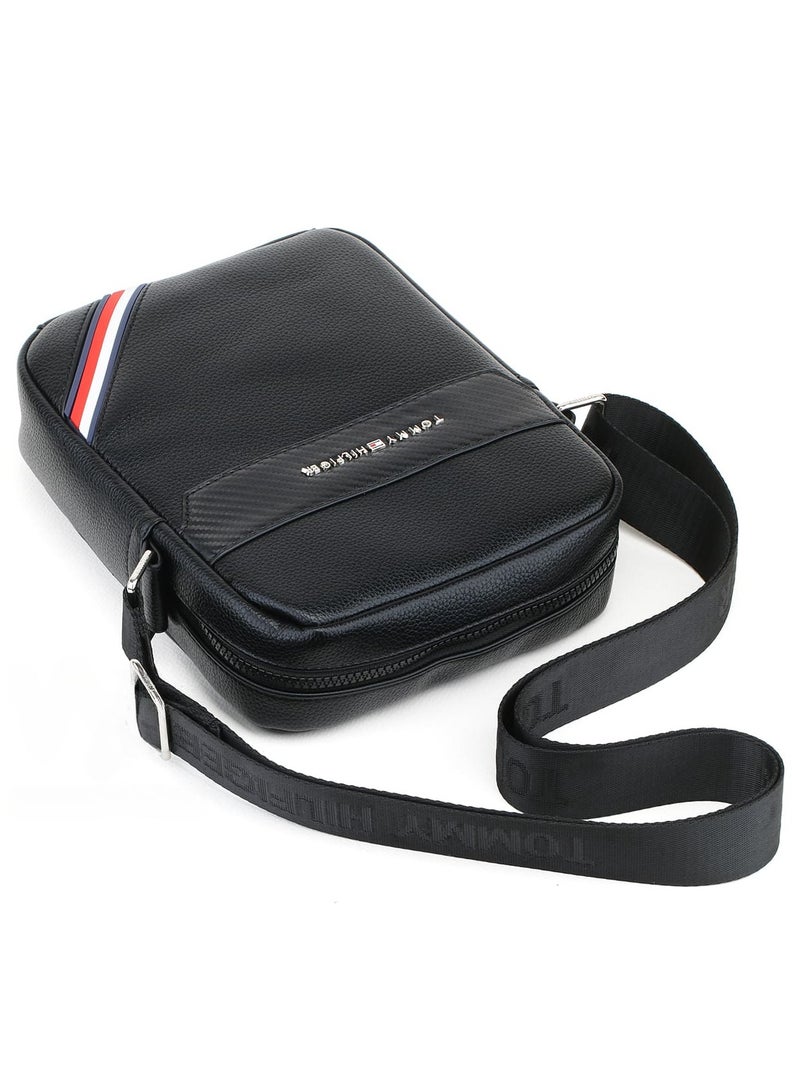 Tommy Hilfiger Plus Black Leather Tommy Hilfiger Crossbody Messenger Bag For Men  - Image 4