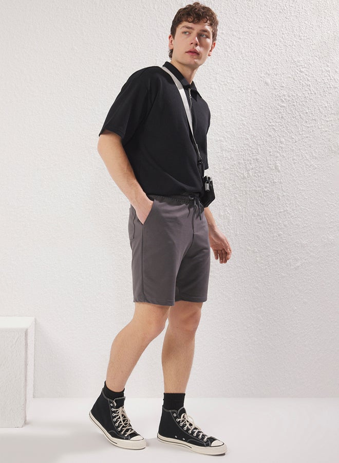 trendyol Smoked Basic Regular Mid Length/Normal Cut Plain Shorts - Image 2