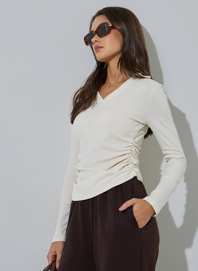 ستايلي Beige Long Sleeves Collared V-Neck Knit Top