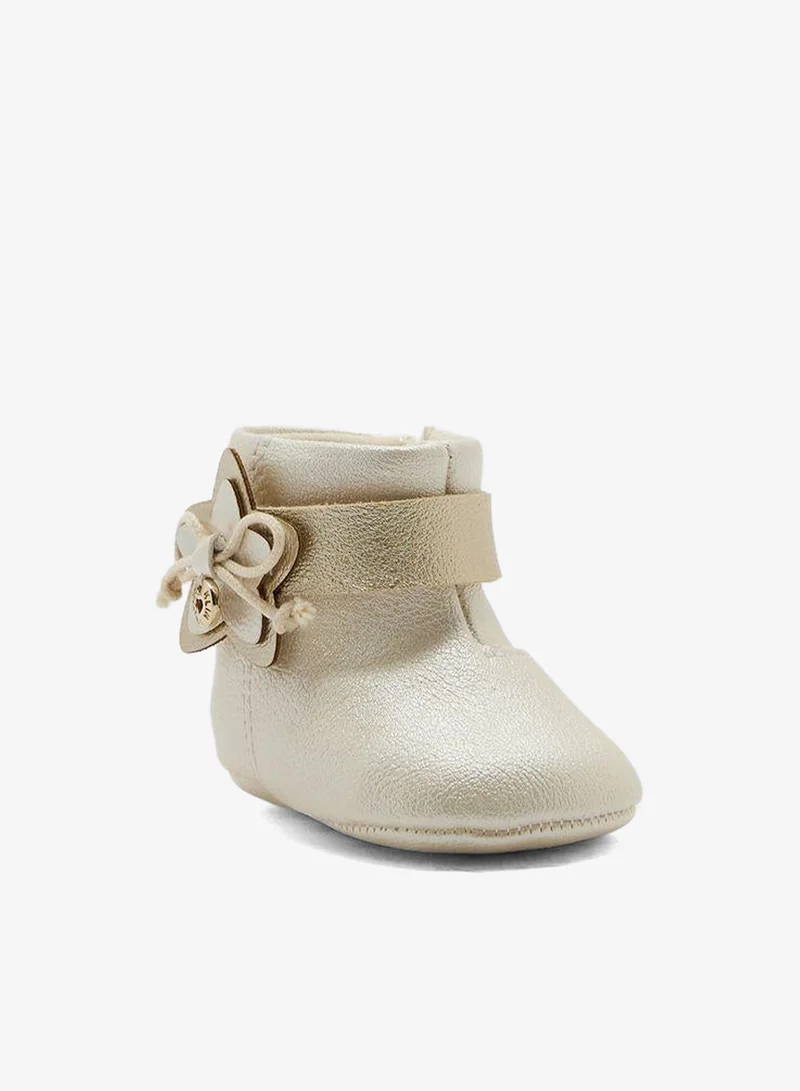 كلين بوت بفيونكة وشريط فيلكرو للأطفال