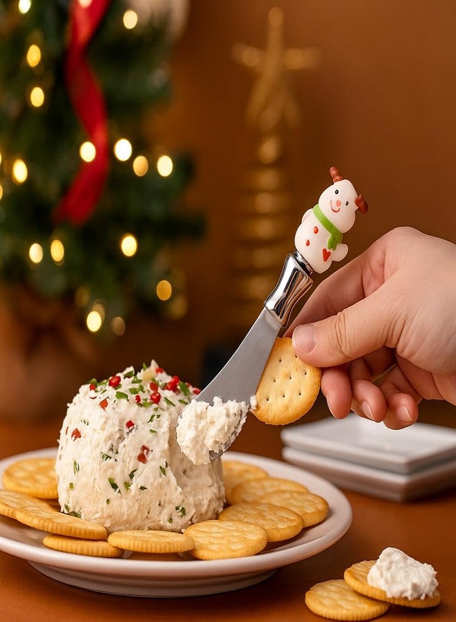 HPYNPES مجموعة ملاعق جبن عيد الميلاد من HPYNPES، 8 قطع - مقابض راتنجية مطلية يدويًا بزخارف العيد وشفرات من الفولاذ المقاوم للصدأ - سكاكين زبدة احتفالية للجبن والمربى والدهون القابلة للدهن - ديكور تقديم مقبلات حفلات عيد الميلاد - Image 4