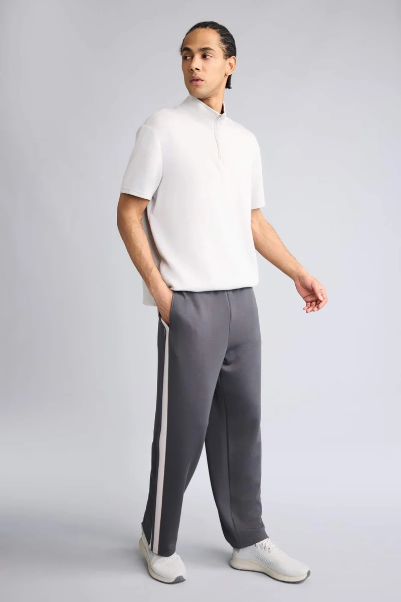ديفاكتو Relax Fit Jogger