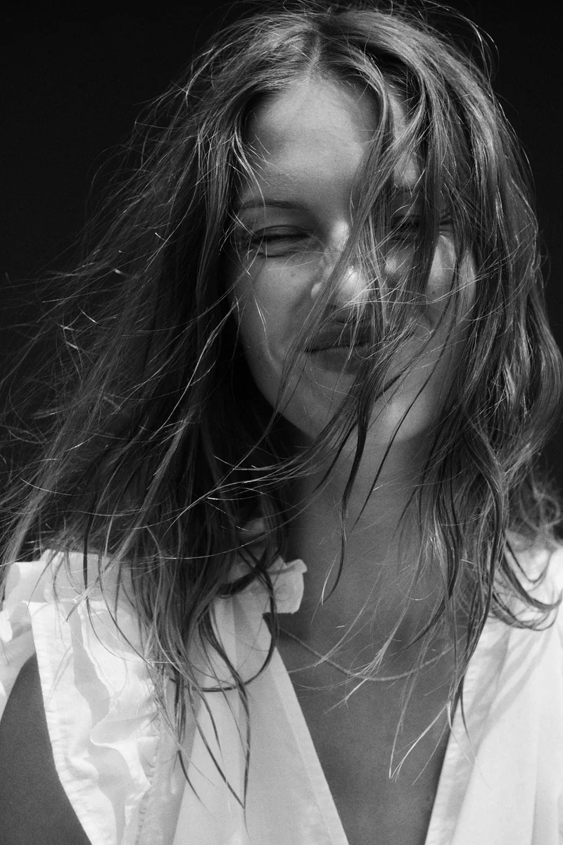 H&M Frill-trimmed blouse