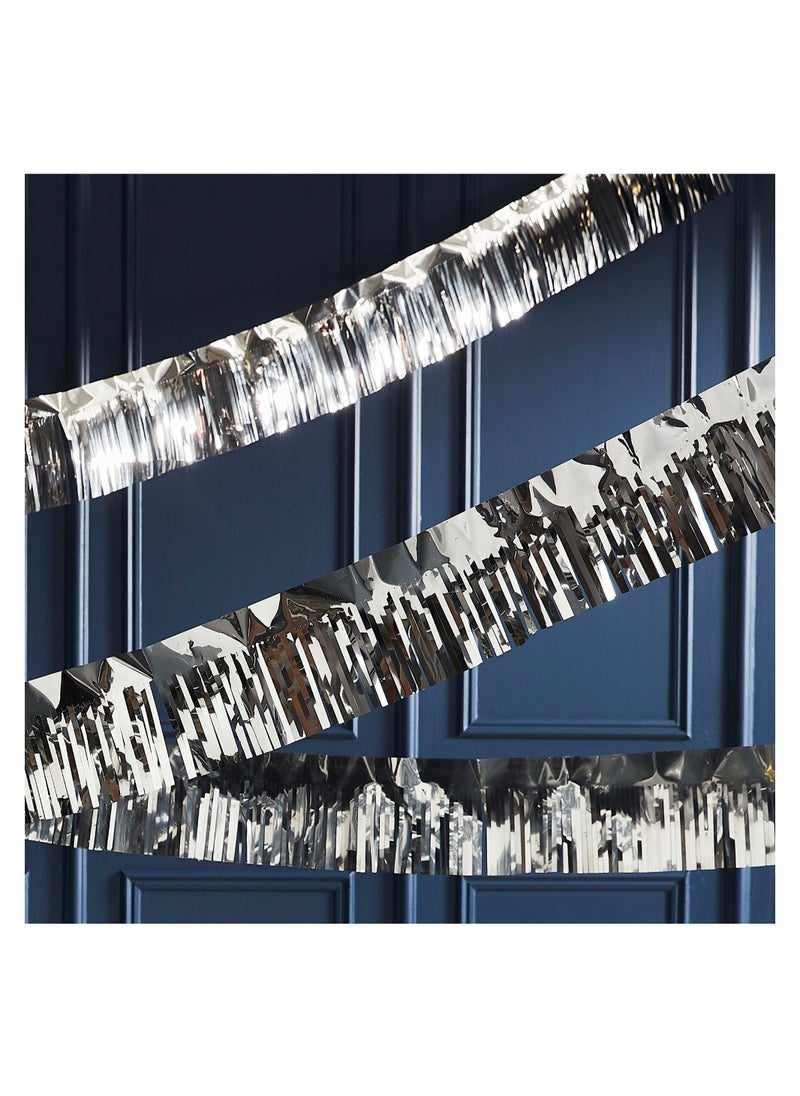 Silver Fringe Foil Garland - pzsku/Z948DE6D76DFB093C7A95Z/45/_/1693600015/bfa163f2-7a48-47e9-a6a5-4e4148e9afe5