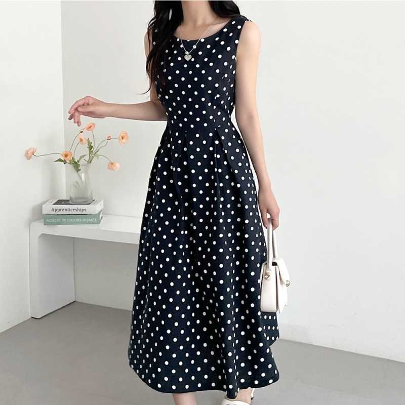 Korean Chic Vintage Polka Dot Tie-Waist Sleeveless Maxi Dress - Image 3