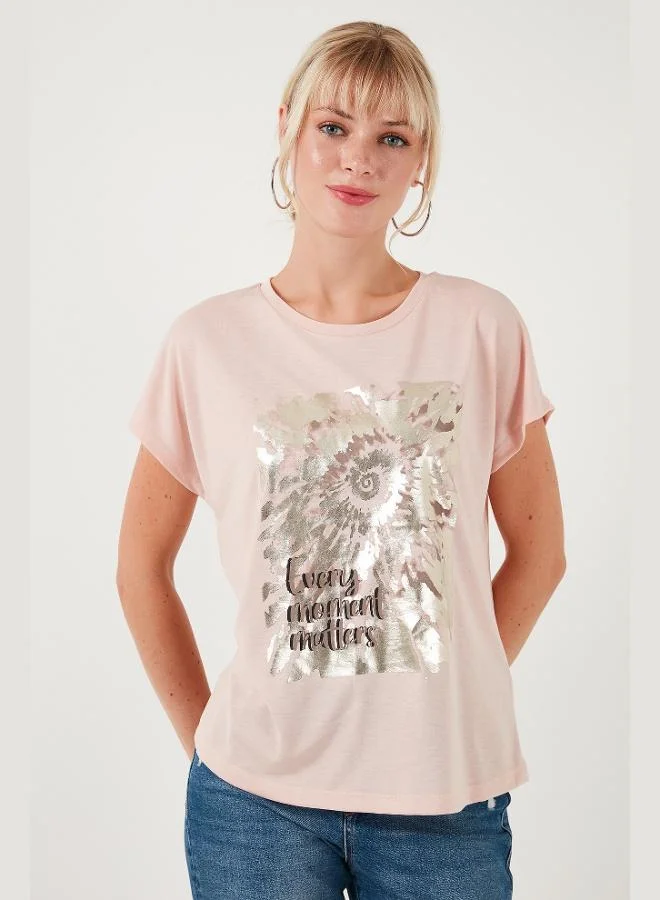 ليلا تيشيرت نسائي ليلا مطبوع بياقة دائرية وقصة عادية