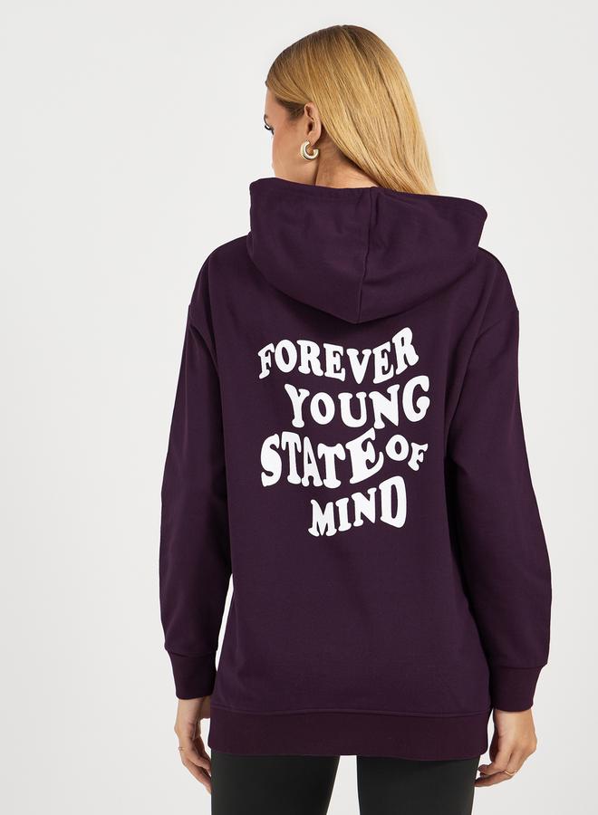 Styli Regular Fit Longline Slogan Print Hoodie - Image 5