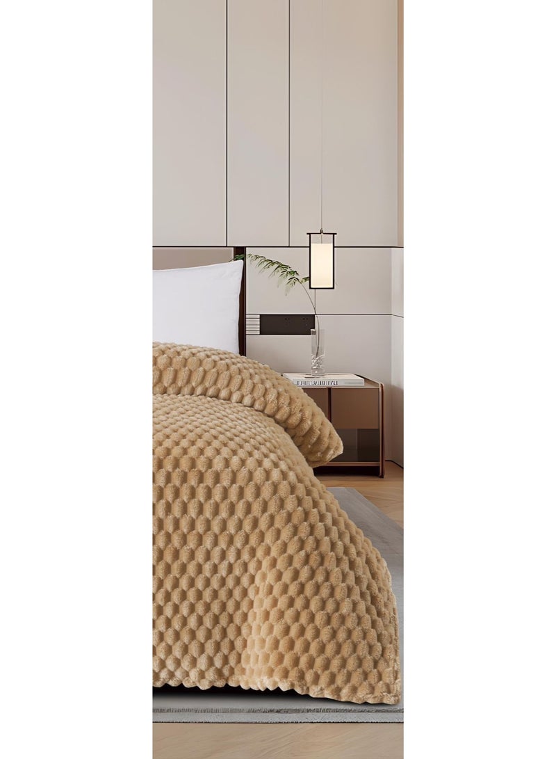 مينجلي بطانيه سرير نفرين بتصميم ملكي  خفيف بوزن 1800 جم لتمنحك الدفئ والنعومه مقاس 220*240سم - Image 4