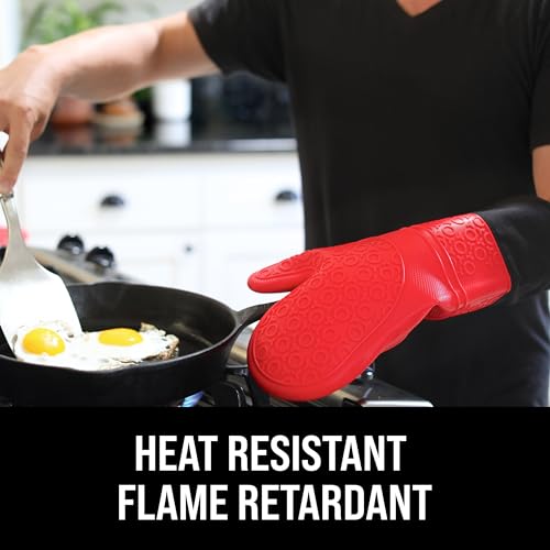 HOMWE BPA-Free Soft Silicone Oven Mitts - Ultra Heat Resistant Oven Mitts with Thick Cotton Liner - Extra Long Slip Resistant Pot Holders, Flexible Oven Gloves - Red/Black 14.7" - Image 3