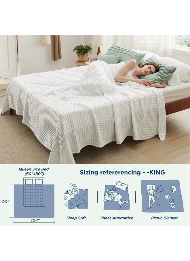 بيد شور بطانية Bedsure Cooling Cotton Waffle King Size - بطانية عيد الميلاد خفيفة الوزن من الرايون المشتق من الخيزران لمن يعانون من حرارة النوم، أغطية فاخرة للسرير والأريكة والأريكة، أخضر غامق، 104 × 90 بوصة  - Image 4