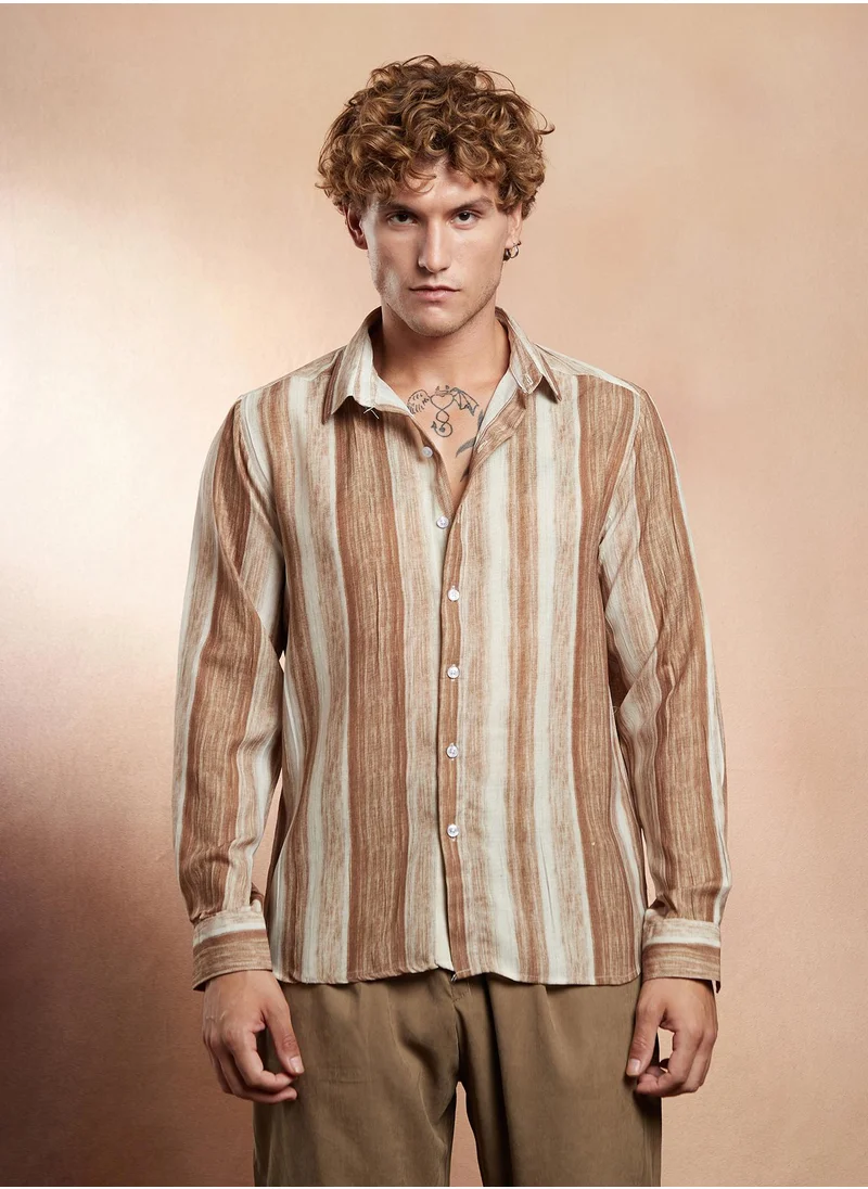 كامبوس سوترا Campus Sutra Men's Ash Brown Striped-Strokes Shirt For Casual Wear | Spread Collar | Long Cuffed Sleeves | Button Closure | Shirt Crafted With Comfort Fit For Everyday Wear