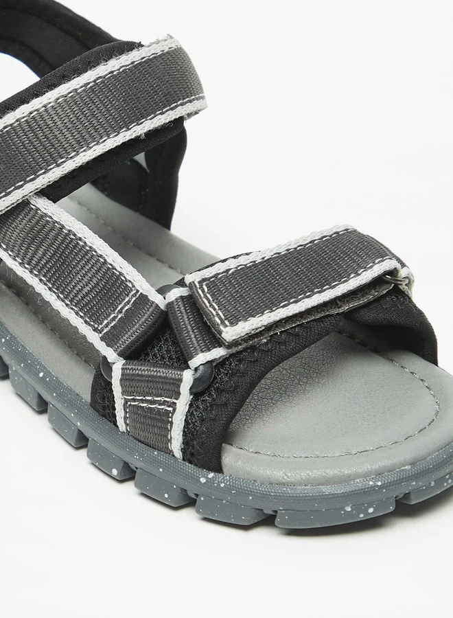 جونيورز Boys Colourblock Floaters With Hook And Loop Closure