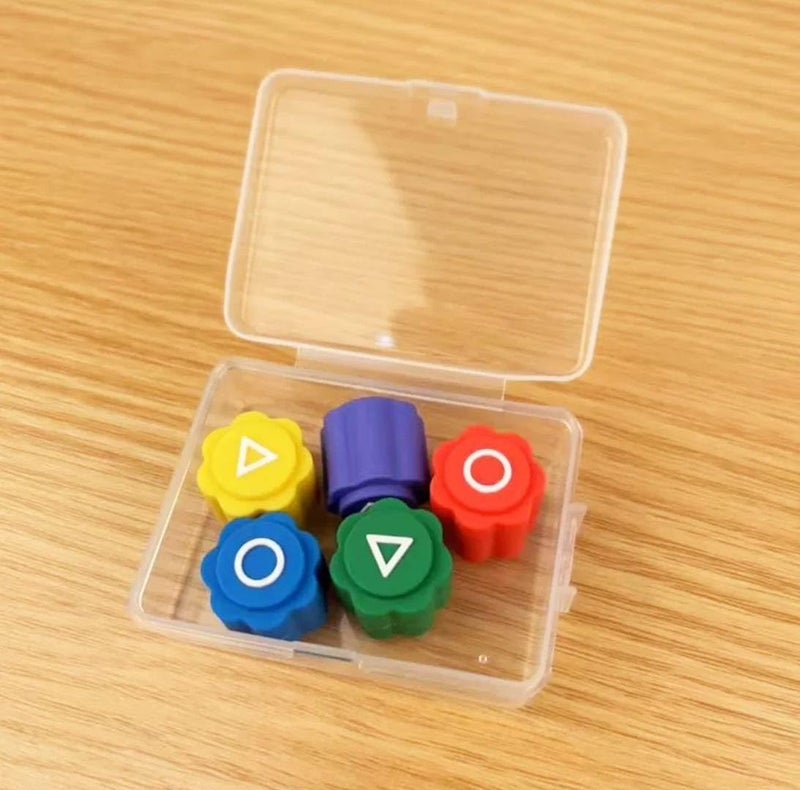 kunya Toys Gonggi Stone Game Set, Stones Plastic Playing Pieces with Storage Case, Squad Traditional Korean Game 1 Set (5 Pieces with Box) - Image 1