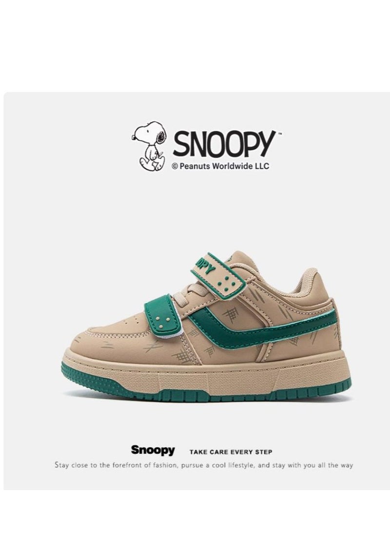 Snoopy Children's Waterproof Low Cut Sports And Leisure Shoes - Image 1