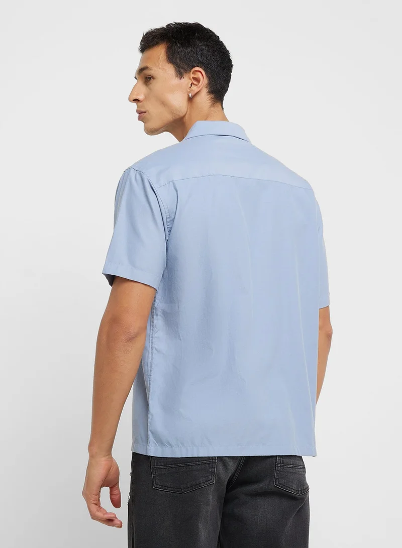 ريبلز مع نمشي قمصان رجالي بياقة منتجع