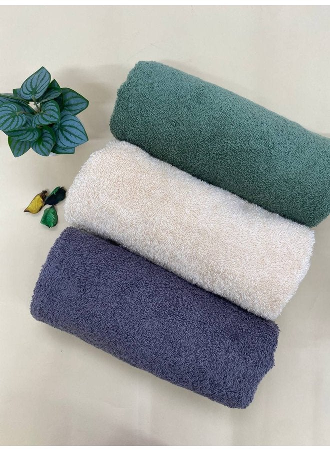 توالا مجموعه من فوط وجه مكونه من3 فوط , قطن 100%, ناعمه , امتصاص عالي ,تصميم شيك, 50*100 سم - Image 2