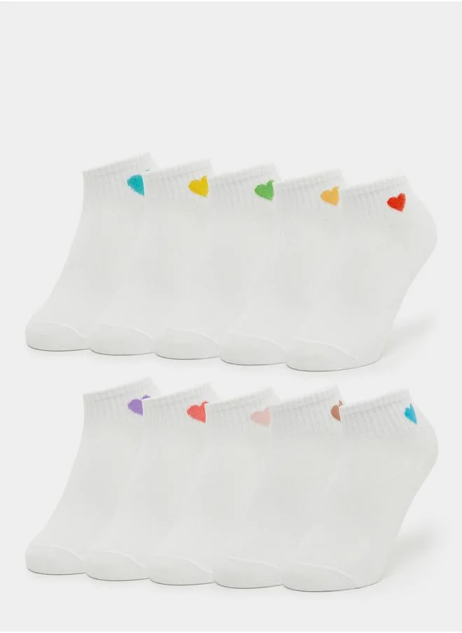 ستايلي Styli Set of 10 - Heart Embroidered Socks