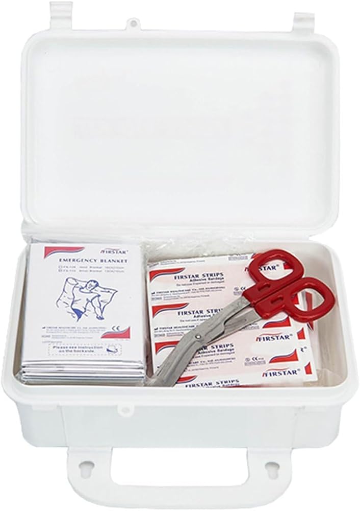 FIRSTAR FIRESTAR FS-009 First Aid Kit for 5 Person, White - Image 1