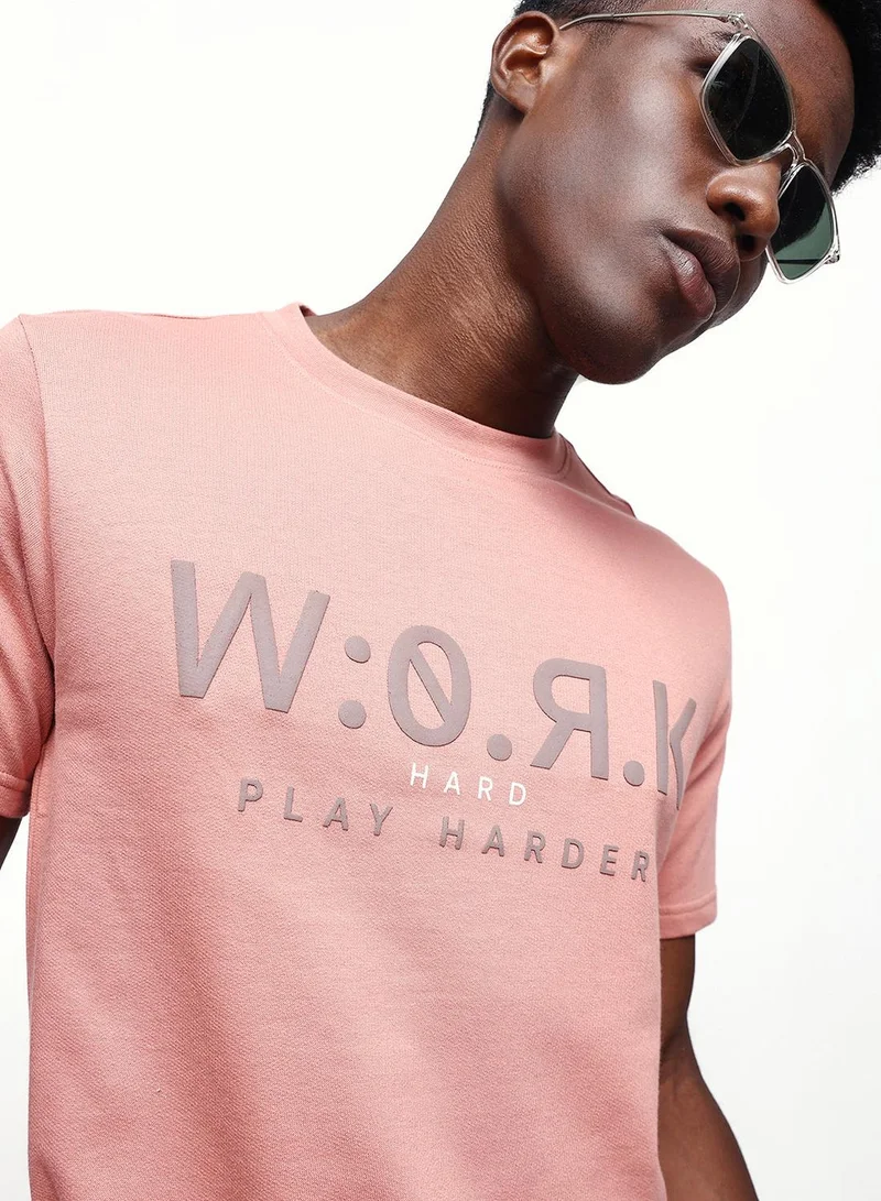 دينيس لينغو تيشيرت قطن رجالي مريح بلون وردي رمادي