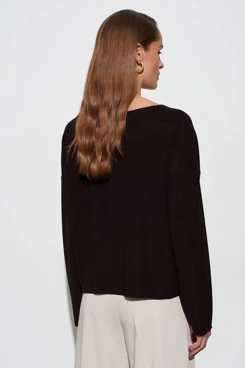 Dilvin Black DILVIN Women's V-neck Ribbed Knit Sweater for Women | Best Price UAE