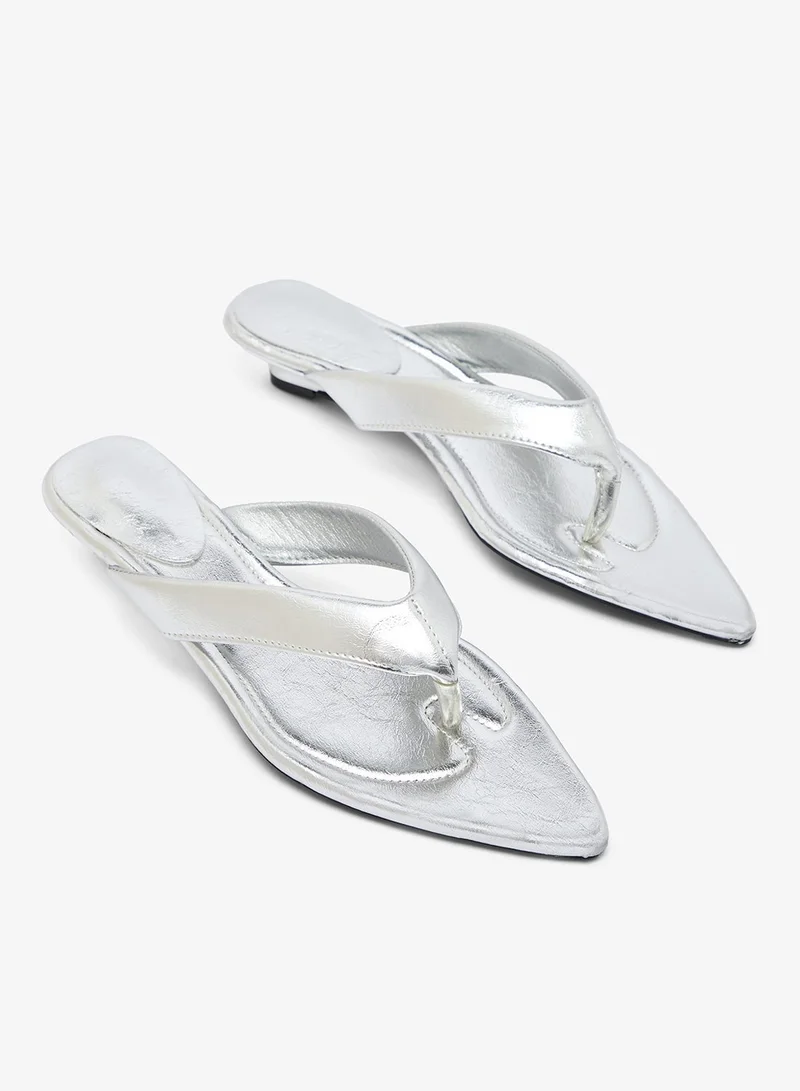 Ginger Thong Sandals