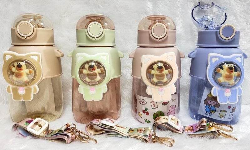 Trishaan 680ml Kawaii PP BPA free cute bear squishy Water Bottles with Straw Carrying Strap Portable Drinking Bottle Leak proof Cute Juice Tea Water Cups for kids boys and girls multiColor - Image 4