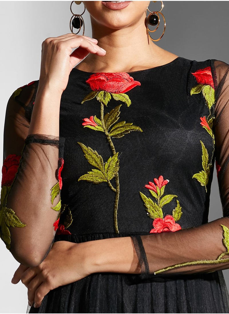 Golden Apple Floral Embroidered Mesh Detail Dress  - Image 3
