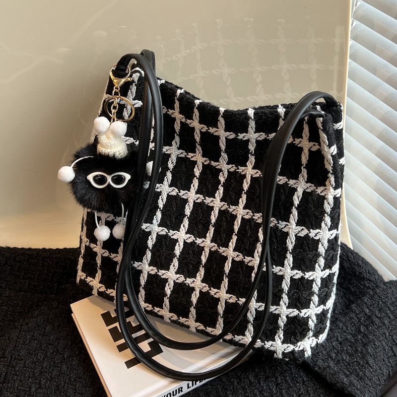Large Capacity Popular Bag Women'S Casual All-Match Student Class Commuter Shoulder Bag Bucket Bag - Image 1