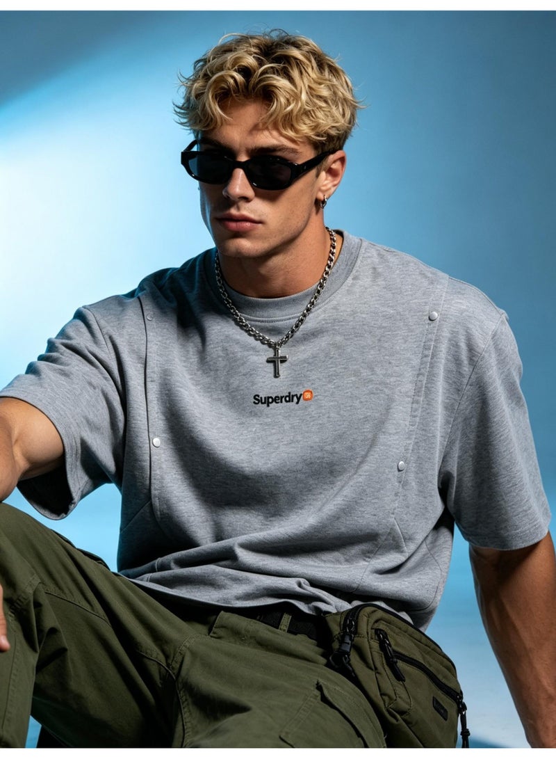 سوبر دراي Superdry men and women with the same heavyweight 100% cotton T-shirt, rivet decorative pleated round neck short sleeve casual T-shirt. - Image 1