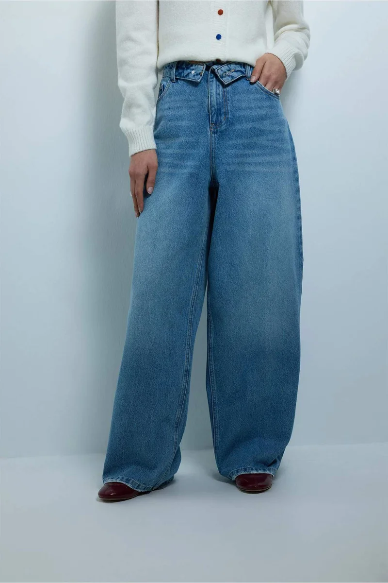 Defacto  Regular Hem Jeans for Women | Best Price UAE