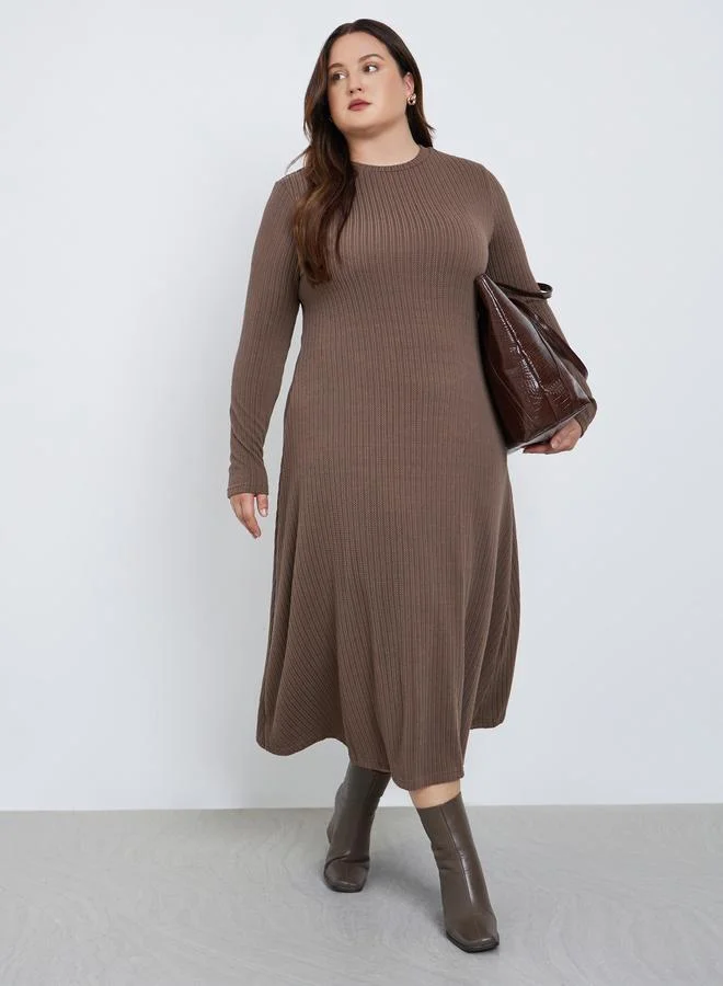 Styli Styli Plus Size Brown Cable Knit Midi Dress