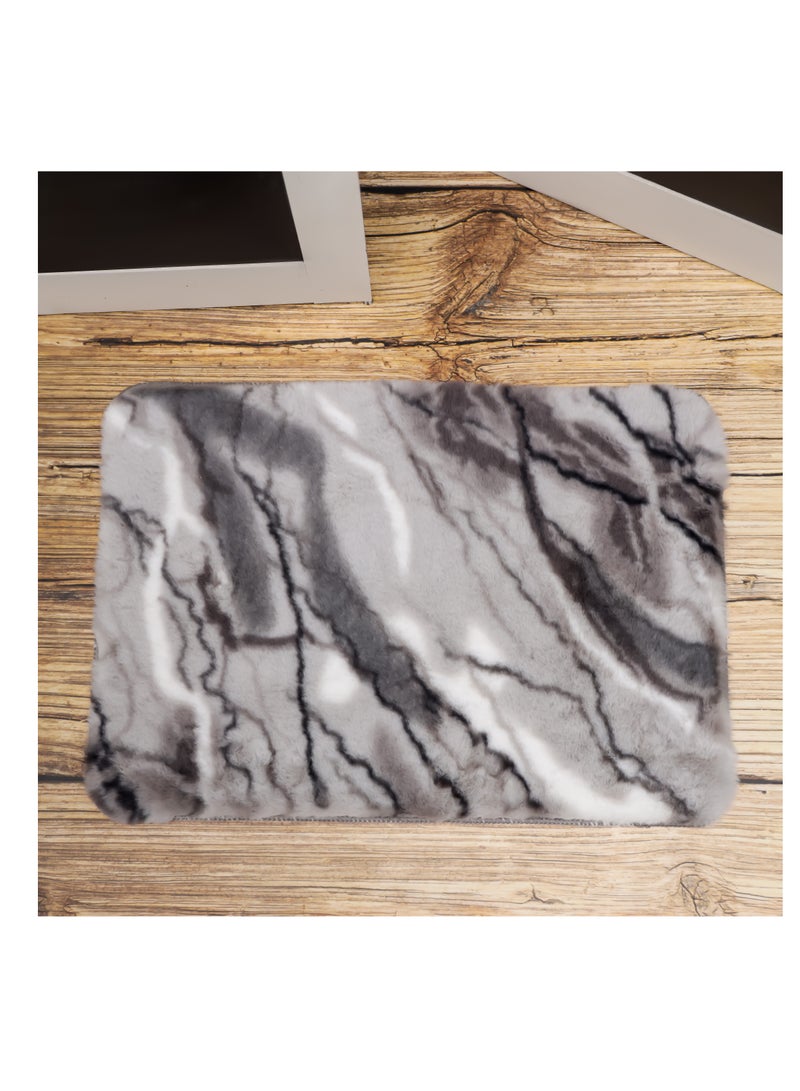 Royalford Door Mat- RF12477/ 48x68 cm, Multi-Purpose Mats for Indoor and Outdoor Use, for Bathroom, Kitchen, Bedroom Multicolor - Image 4