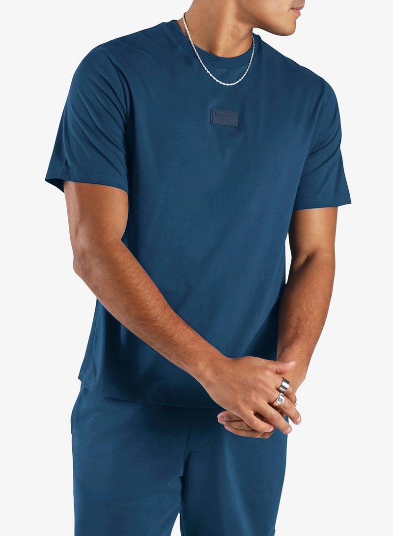 ريبوك تيشيرت بشارة سيليكون - Image 1