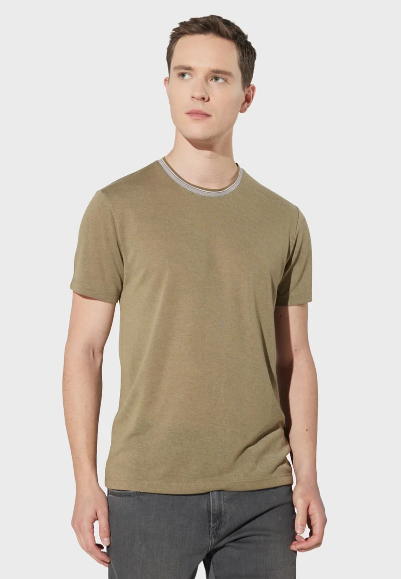 Altınyıldız Classics Men's Khaki Slim Fit Slim Cut Crew Neck Linen Look T-Shirt
