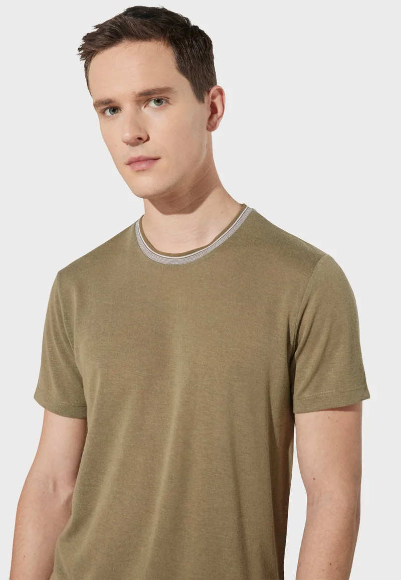 Altınyıldız Classics Men's Khaki Slim Fit Slim Cut Crew Neck Linen Look T-Shirt