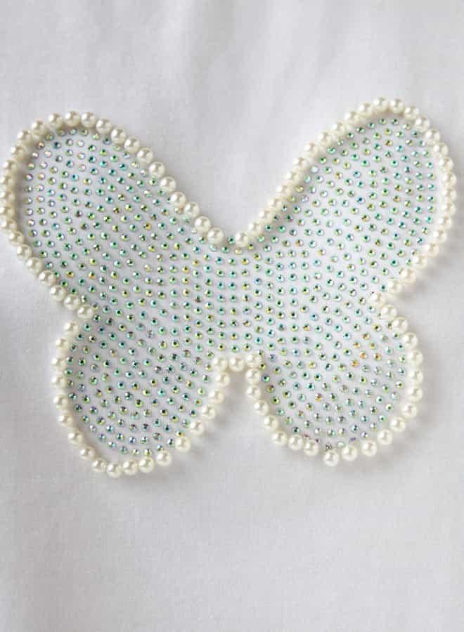 تواكستريمز تيشيرت بأكمام قصيرة مزين بفراشة - Image 4