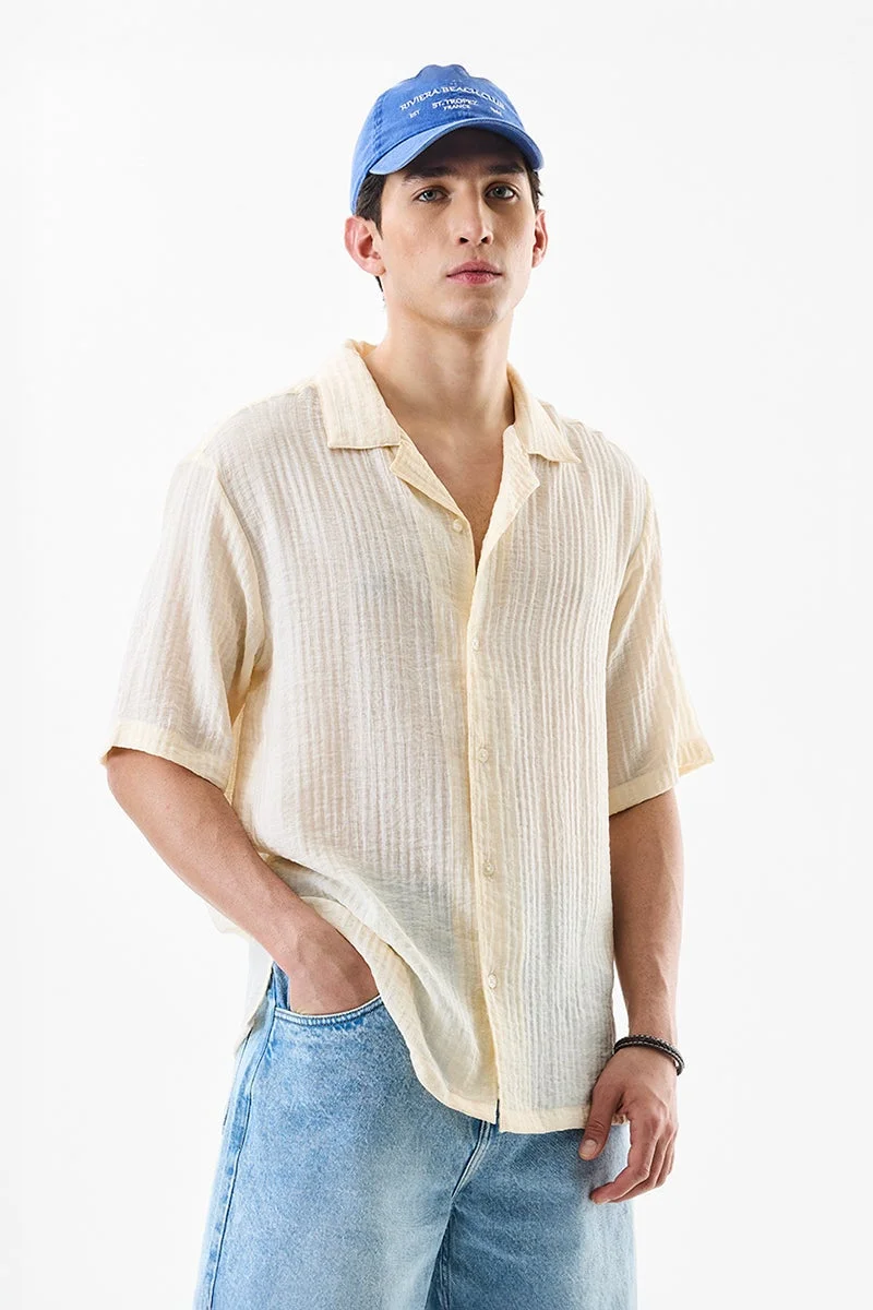 سنيتش قميص بياقة كوبية بتصميم فضفاض وملمس مميز