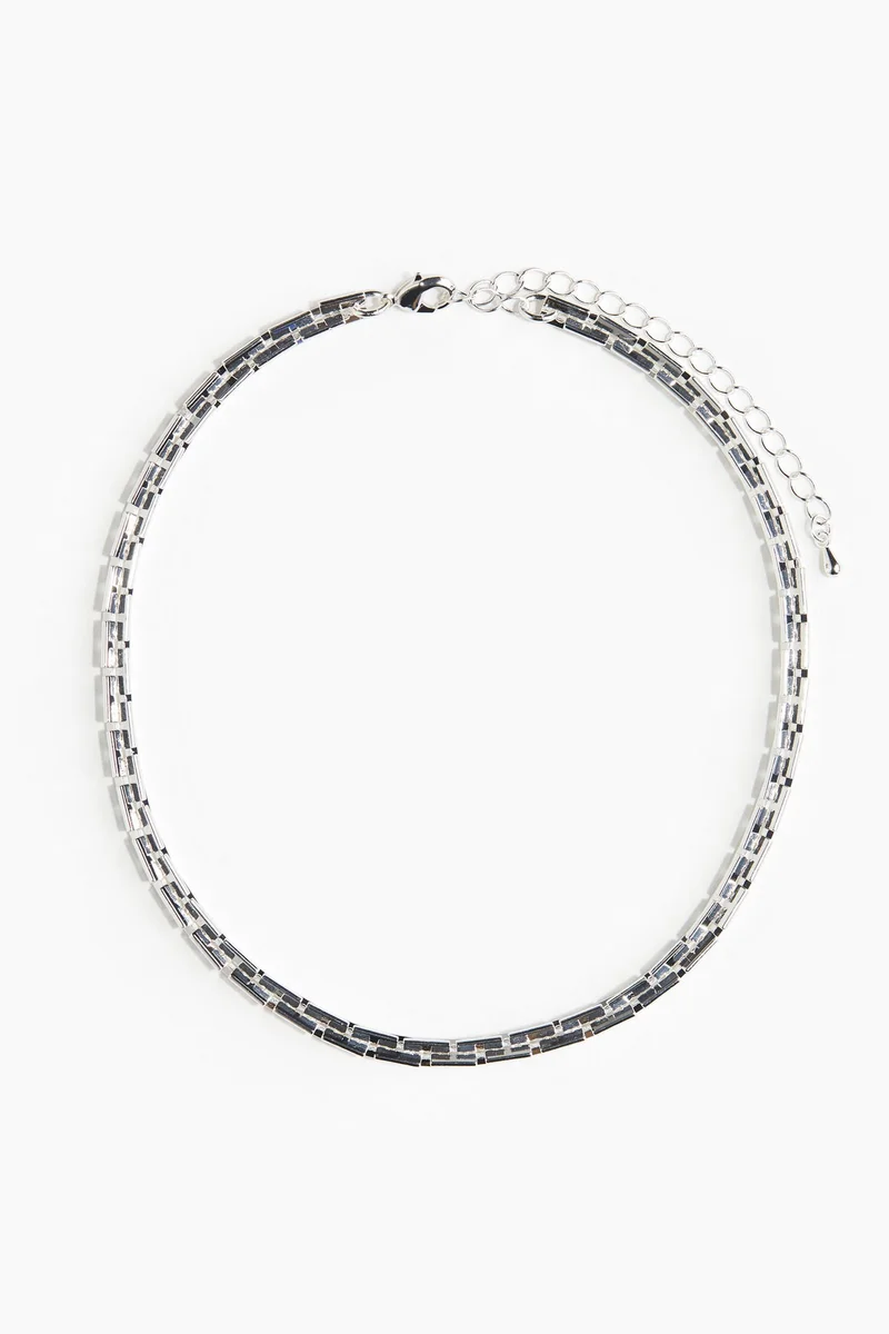 اتش اند ام قلادة قصيرة