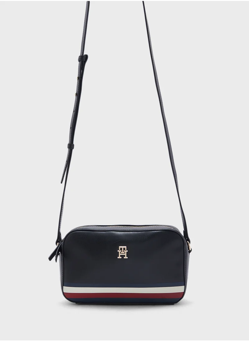 تومي هيلفيغر logo zip through crossbody
