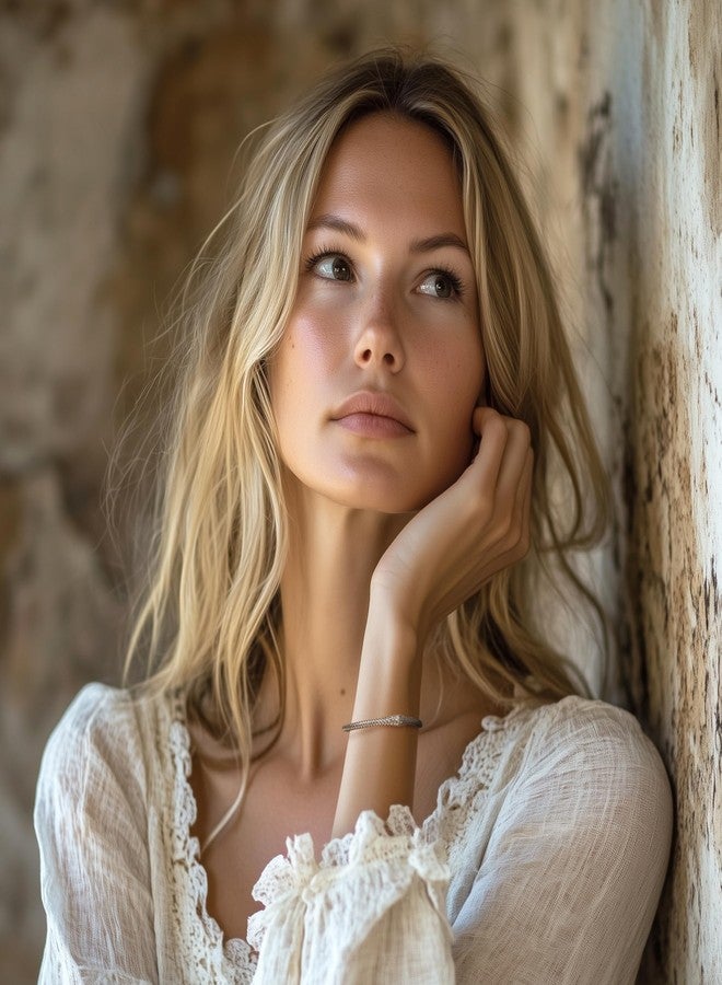 نوفيكا سوار نوفيكا مصنوع يدويًا من الفضة الإسترليني مع لمسات ذهبية، بتصميم ثعبان واقعي بعيون من الذهب عيار 18 قيراطًا، مستوحى من حيوانات الهالوين [طول 5.5 بوصة (من الطرف إلى الطرف) × عرض 0.3 بوصة] ثعبان الأرض - Image 3