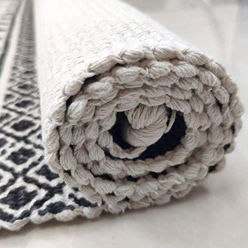 USTIDE Black & Cream Living Room Rug, Boho Runner Farmhouse Retro Shag Rag Rugs Large Natural Cotton Accent Area Rug Washable (4ftx6ft, Black&White) - Image 4