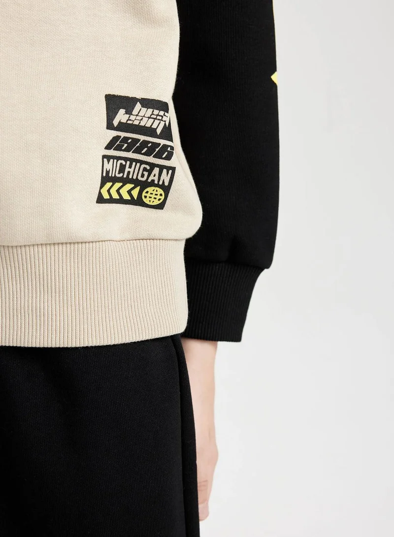 DeFacto  Printed Sweatshirt With Elastic Waist Jogger Pants 2-Piece Set  | Best Price UAE