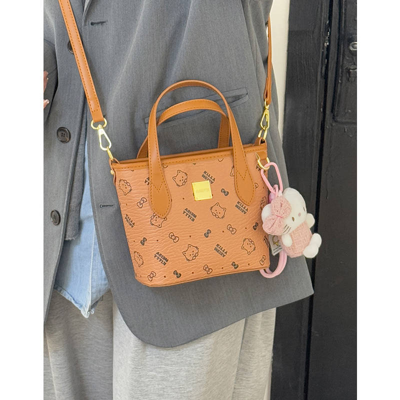 This Year'S Popular Small Bags For Women 2025 Spring And Satchel Bucket Bag Cartoon Graffiti Simple And Western Style Crossbody Bag - Image 4