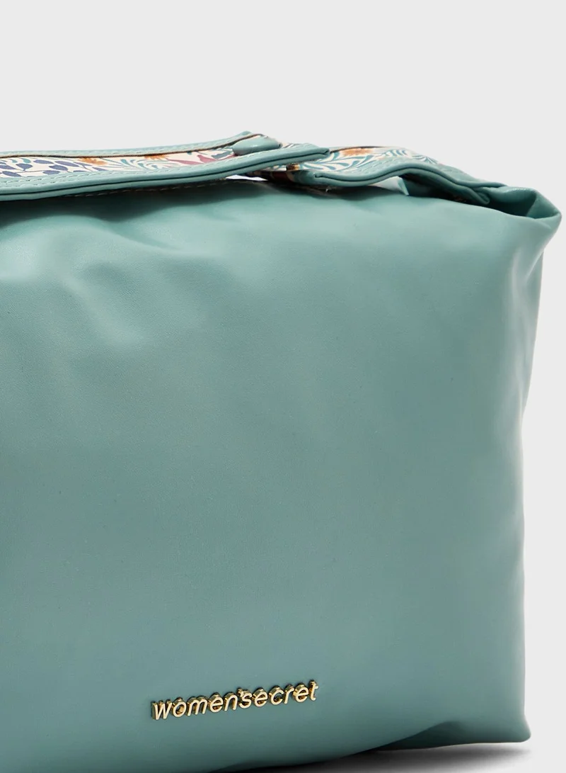 women'secret Zip Over Plain Cosmetic Bag