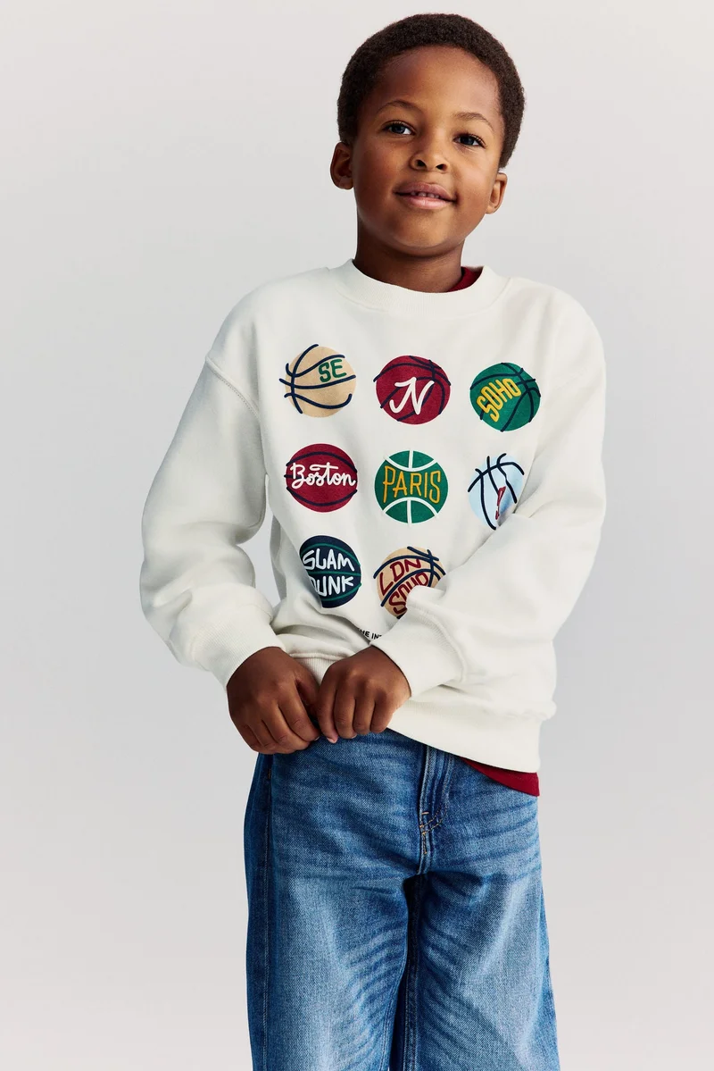 اتش اند ام سويت شيرت بطبعة