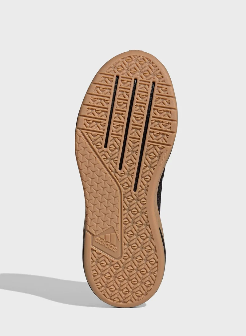 adidas حذاء جري دلوكس سبورت