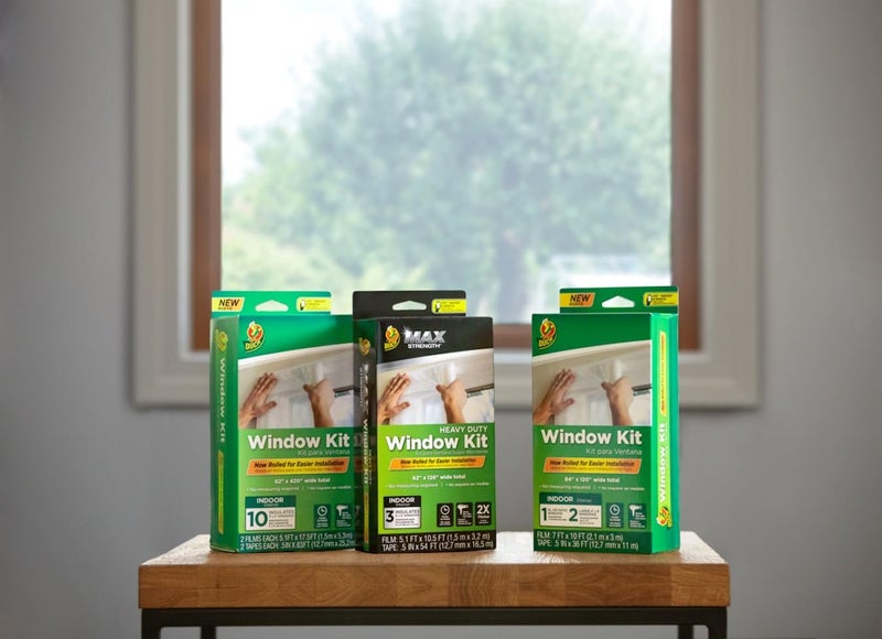 Duck مجموعة عزل النوافذ من دك ماكس، مجموعة ختم النوافذ الشتوية تناسب أبواب الفناء والنوافذ الكبيرة، فيلم عازل ثقيل، تركيب داخلي، شريط نافذة متضمن، 84" x 120"، شفاف، عبوة 2 - Image 5