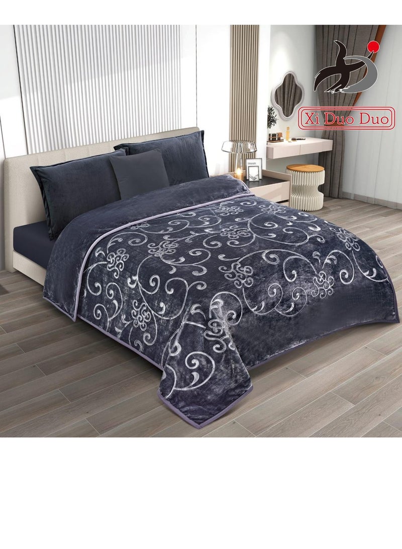 Xi Duo Duo Single winter blanket, plain embossed design, ultra-soft texture, measuring 160 x 220 cm