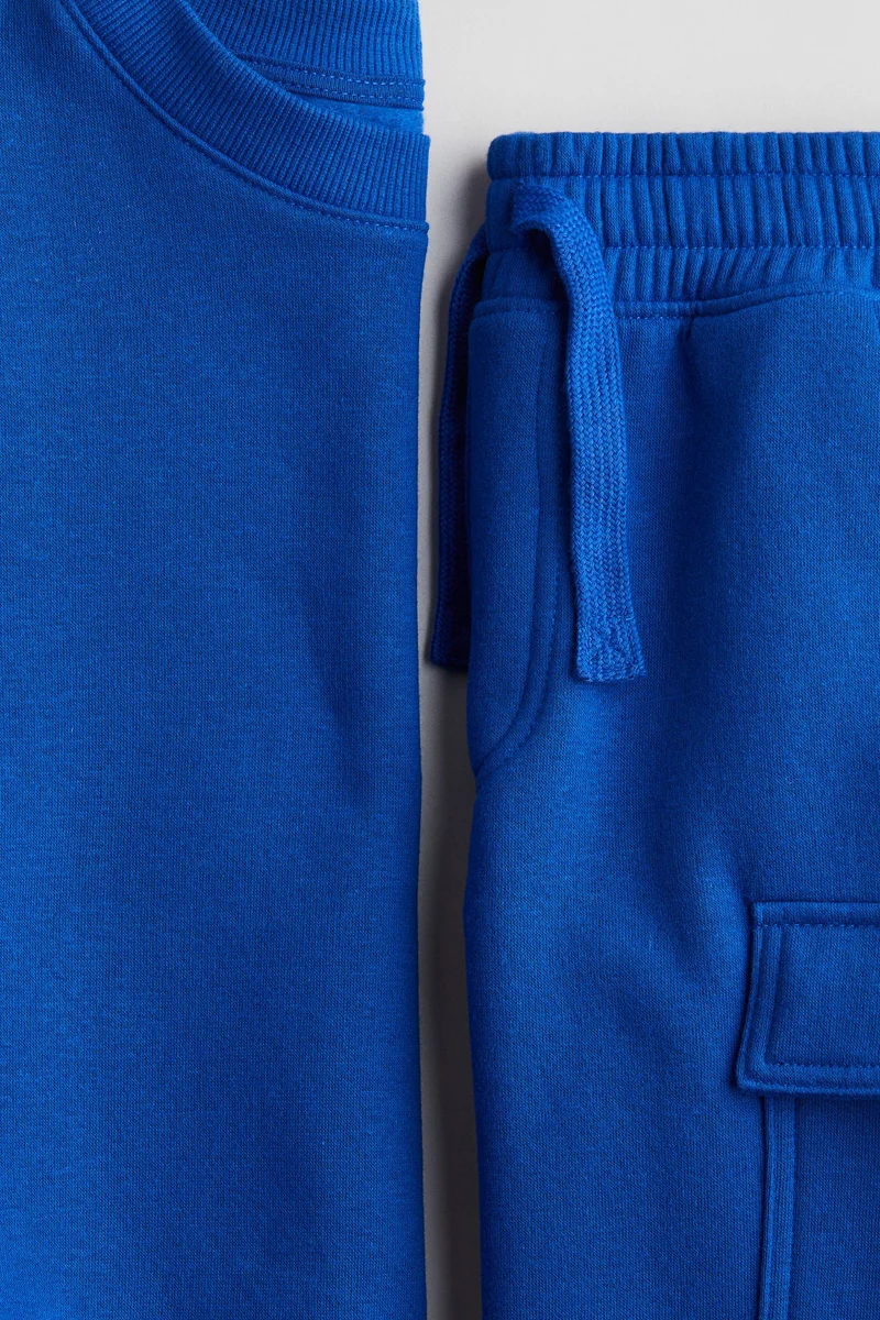 H&M 2-piece sweatshirt and shorts set