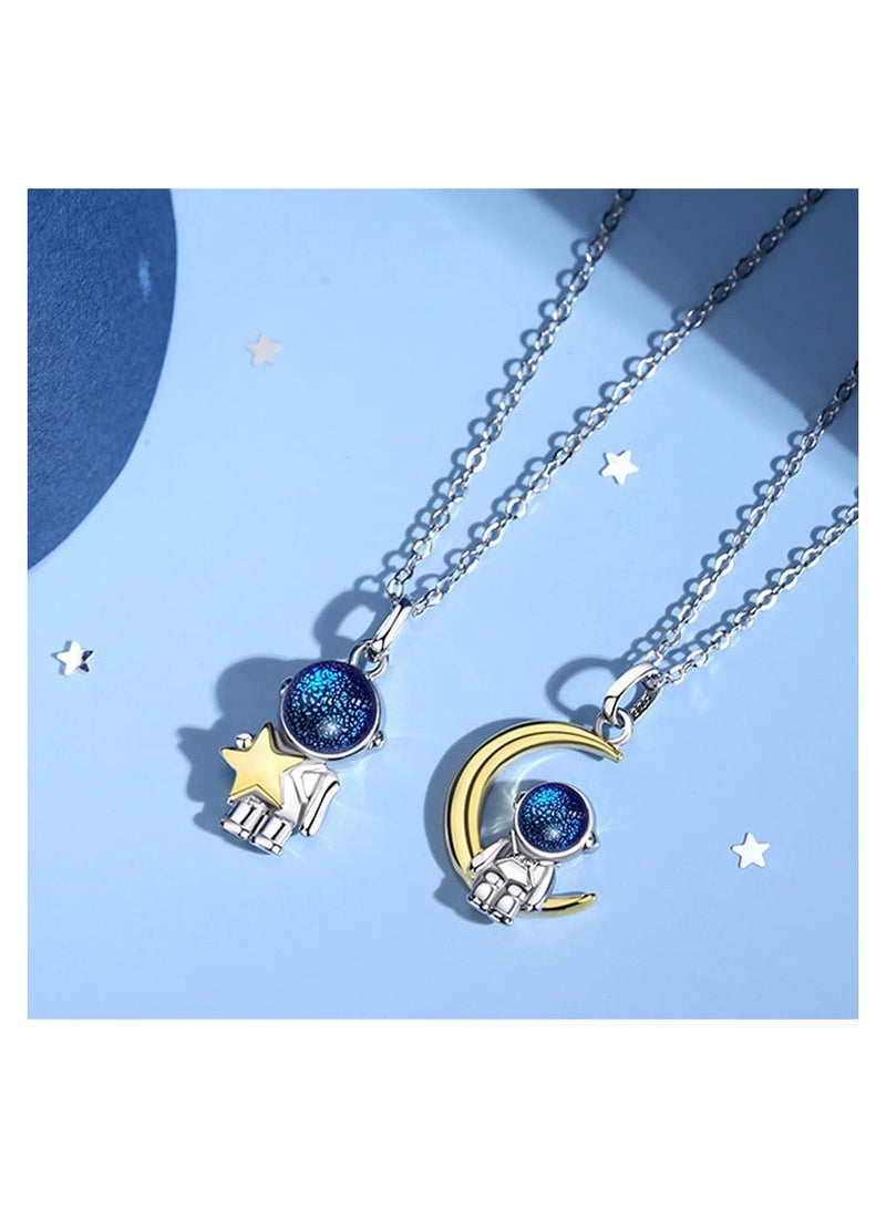SYOSI قلائد زوجين رائدي الفضاء، مجموعة له ولها، قلادة قابلة للتعديل مع الشمس والقمر، قلادة سحرية لطيفة للأصدقاء، مجوهرات فريدة من نوعها، هدية تذكارية لعيد الميلاد - Image 1
